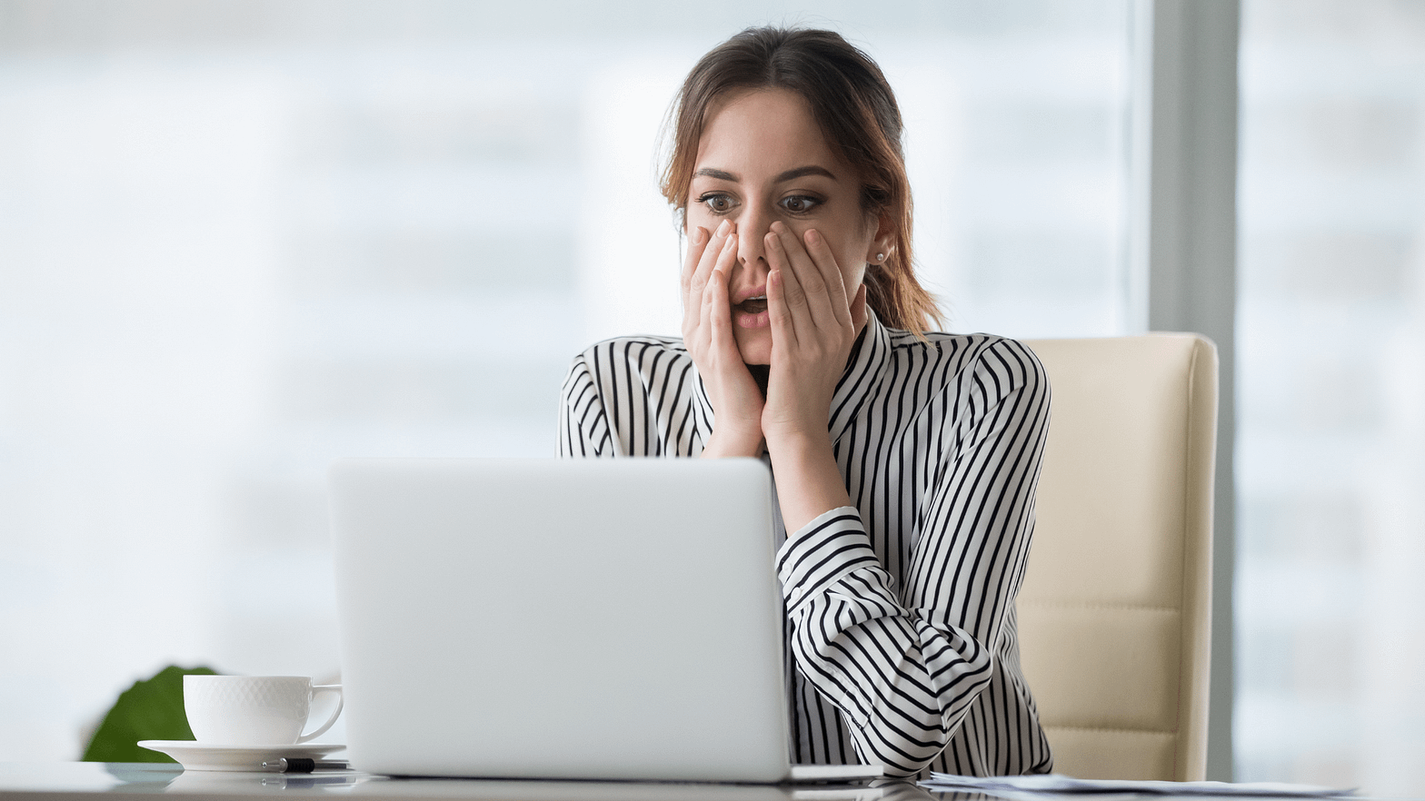 error-culture-errors-employees-leadership-healthy-positive-improvements-process-optimization-gold-value